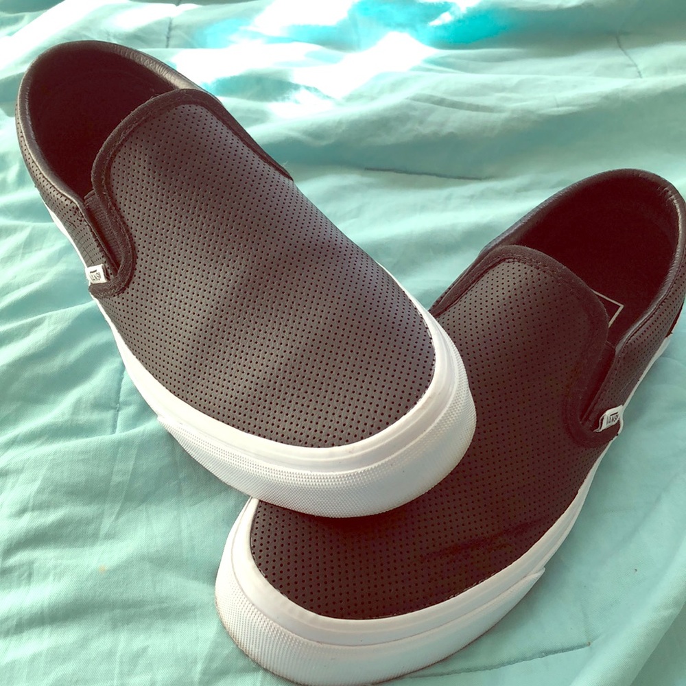 Women’s Leather Vans (no box)